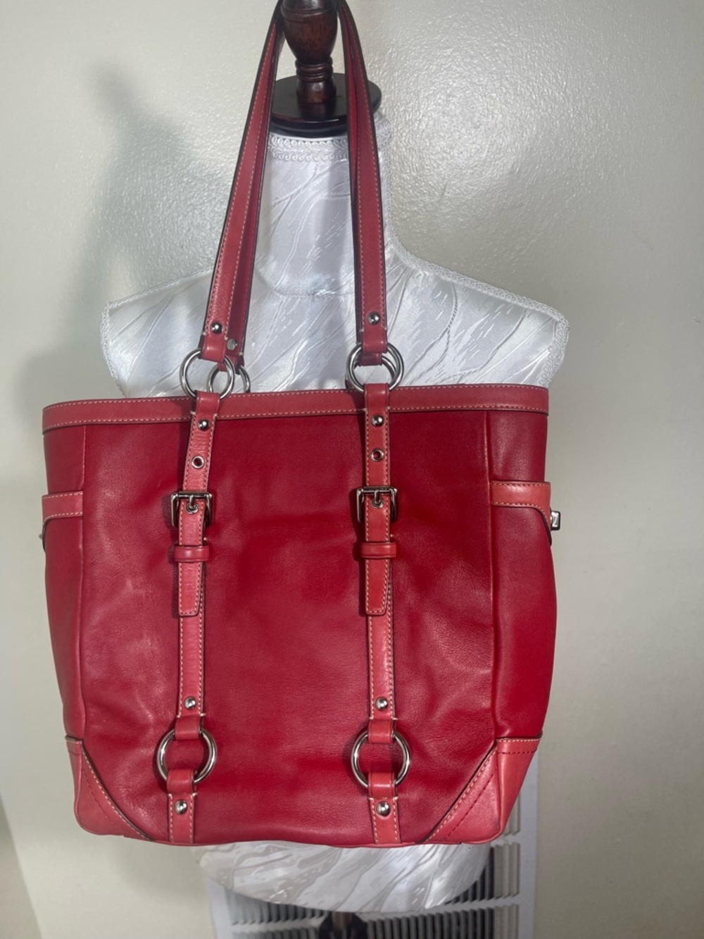 Vintage Y2K shoulder red tote bag - Picture 3 of 10